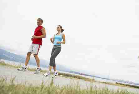 跑步动作过大会影响健康